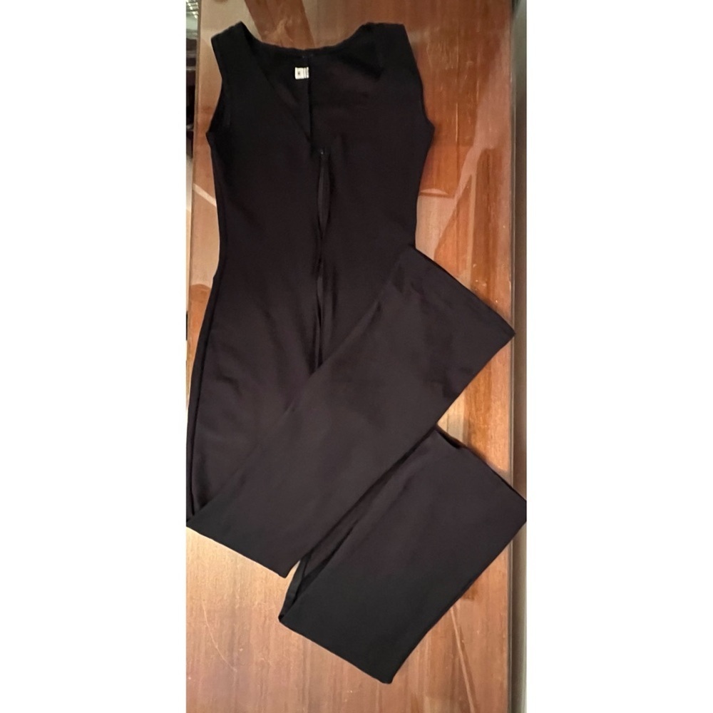 Black, SZ M, front zipper, flare leg, catsuit.